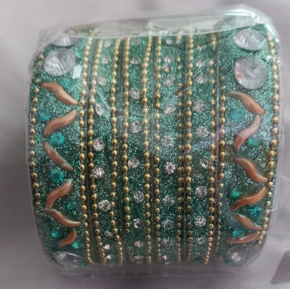 Pakistani party Bangles - Picture 2 of 3